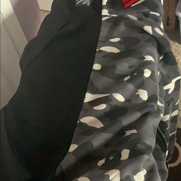 bape jacket - Picture 7 of 7
